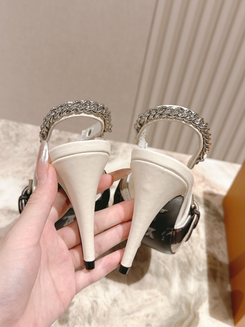 l0vis Vvtt0n heeled shoes